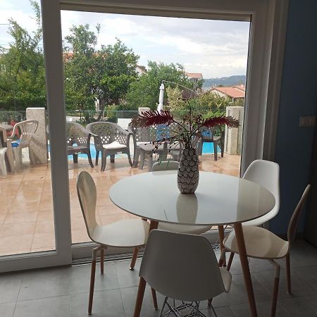 Playa De Areabrava Apartment Cangas do Morrazo Bagian luar foto